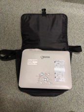 115041 115041 Sharp Notevision PG-B10S SVGA 3LCD Projector 1200 ANSI lumen 148 lampuren
