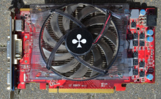 121238 121238 Club 3D Radeon HD 5770 CGAX-57724I 1GB Videokaart PCIe